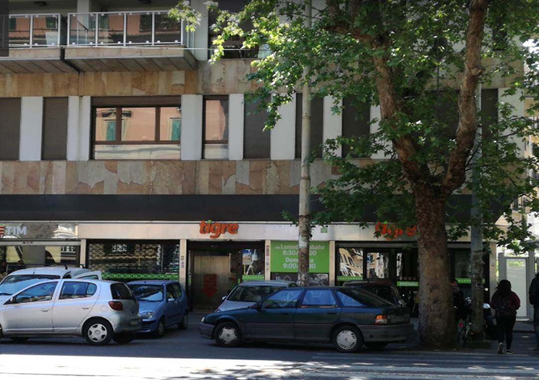 Roma,Liegi31 C - 31 D,Supermarket / Minimarket,Liegi,1017