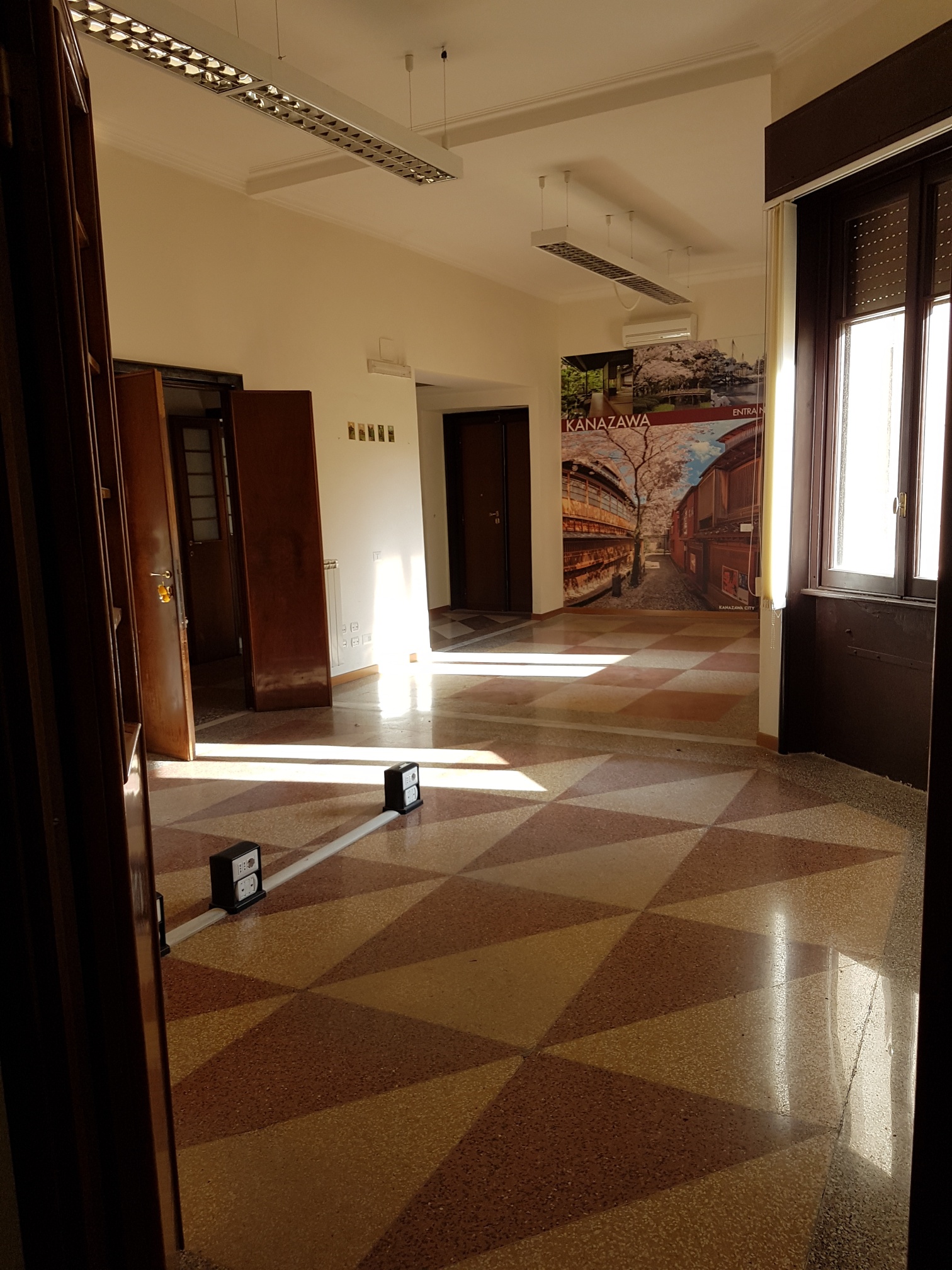 6 Locali Locali,2 BagniBagni,Ufficio,Barberini ,2,1035