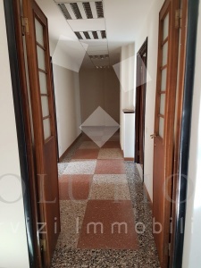 6 Locali Locali,2 BagniBagni,Ufficio,Barberini ,2,1035