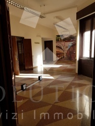 6 Locali Locali,2 BagniBagni,Ufficio,Barberini ,2,1035