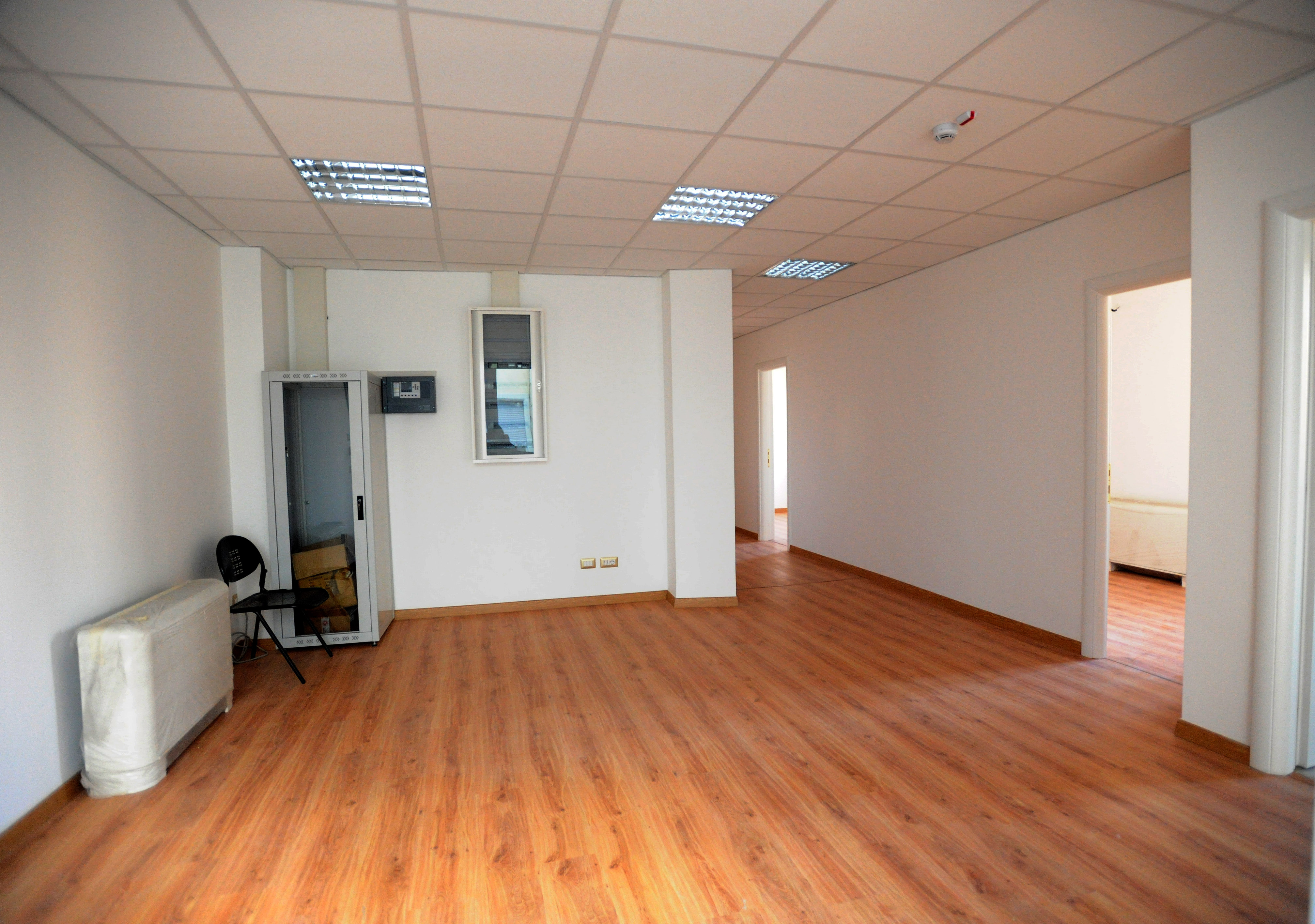 10 Locali Locali,4 BagniBagni,Ufficio,Barberini ,4,1036
